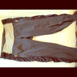 Lululemon crop leggings